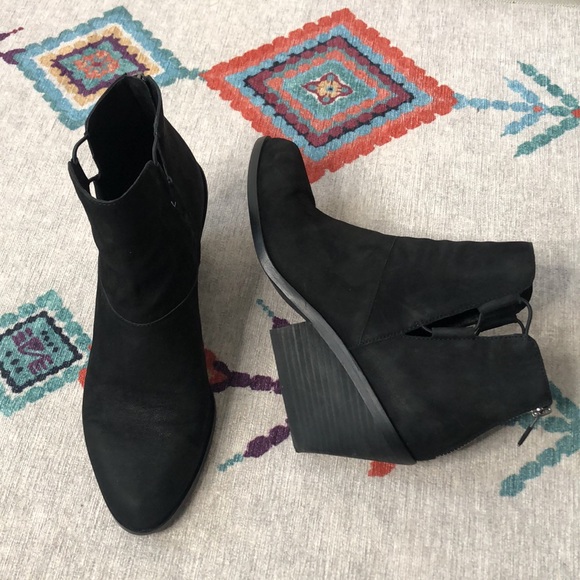 Eileen Fisher Block heel boots - Picture 5 of 11